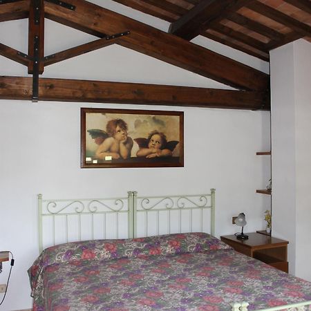 Вилла Il Borgo Di Montereggi Limite Номер фото