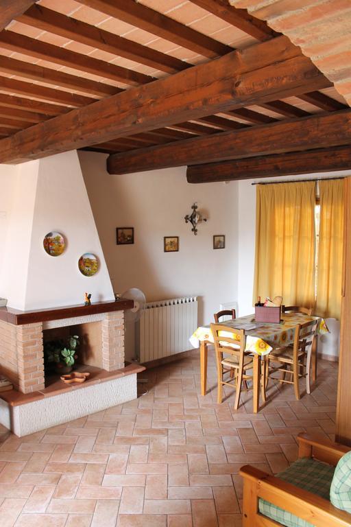 Вилла Il Borgo Di Montereggi Limite Номер фото