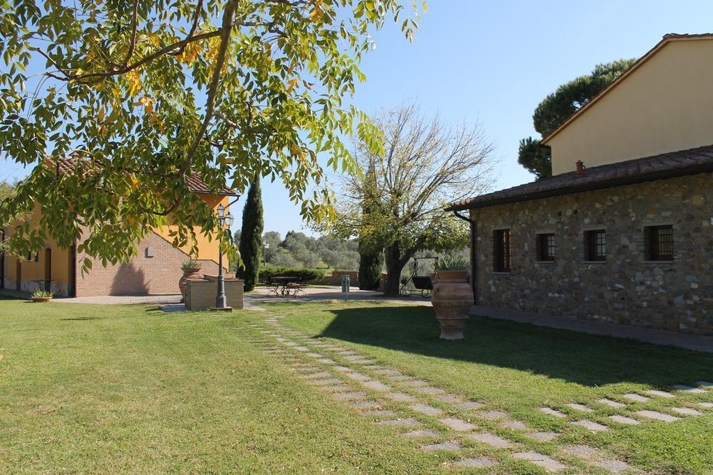 Вилла Il Borgo Di Montereggi Limite Экстерьер фото