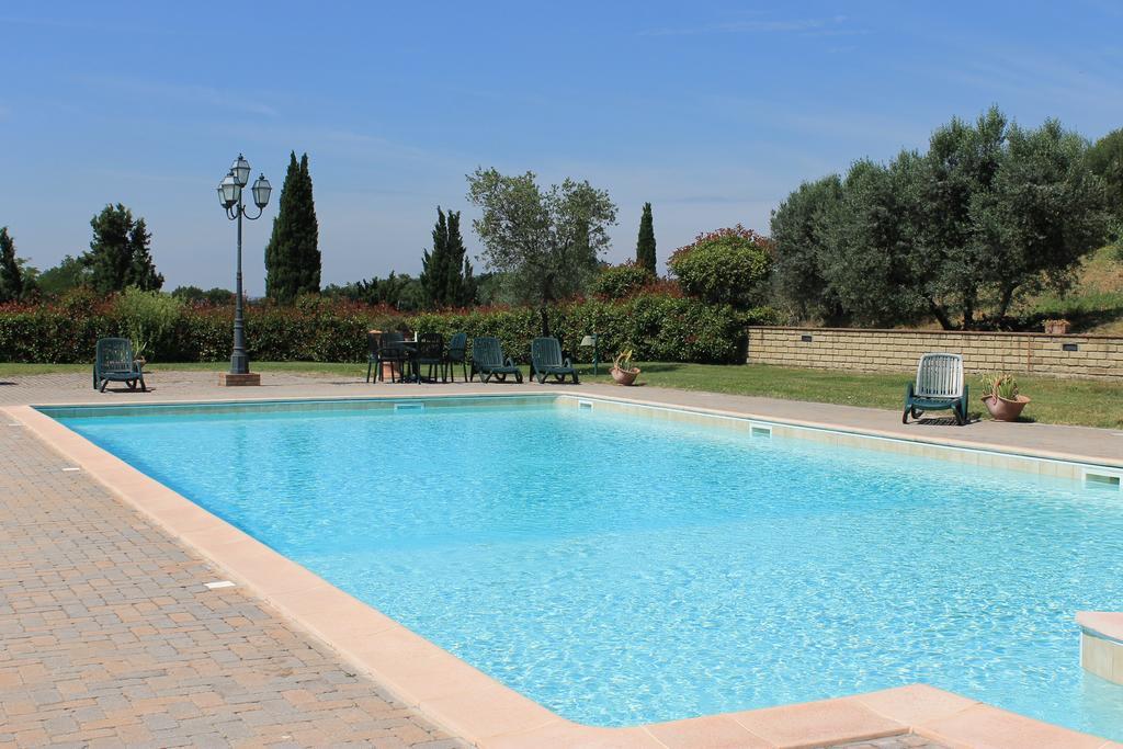 Вилла Il Borgo Di Montereggi Limite Экстерьер фото