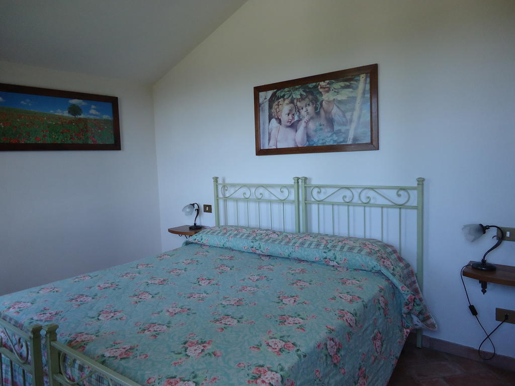 Вилла Il Borgo Di Montereggi Limite Номер фото